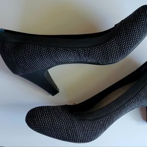 8.0 Betabrand Heels with Arch Support